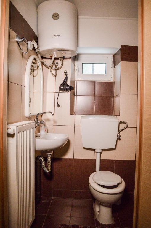 Lamprou room 4